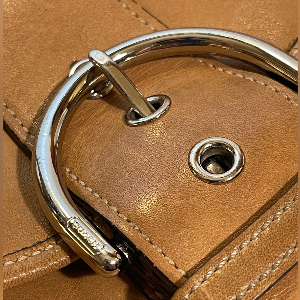 Coach Tan Leather Shoulder Bag with Silver Accents - Picture 4 of 12